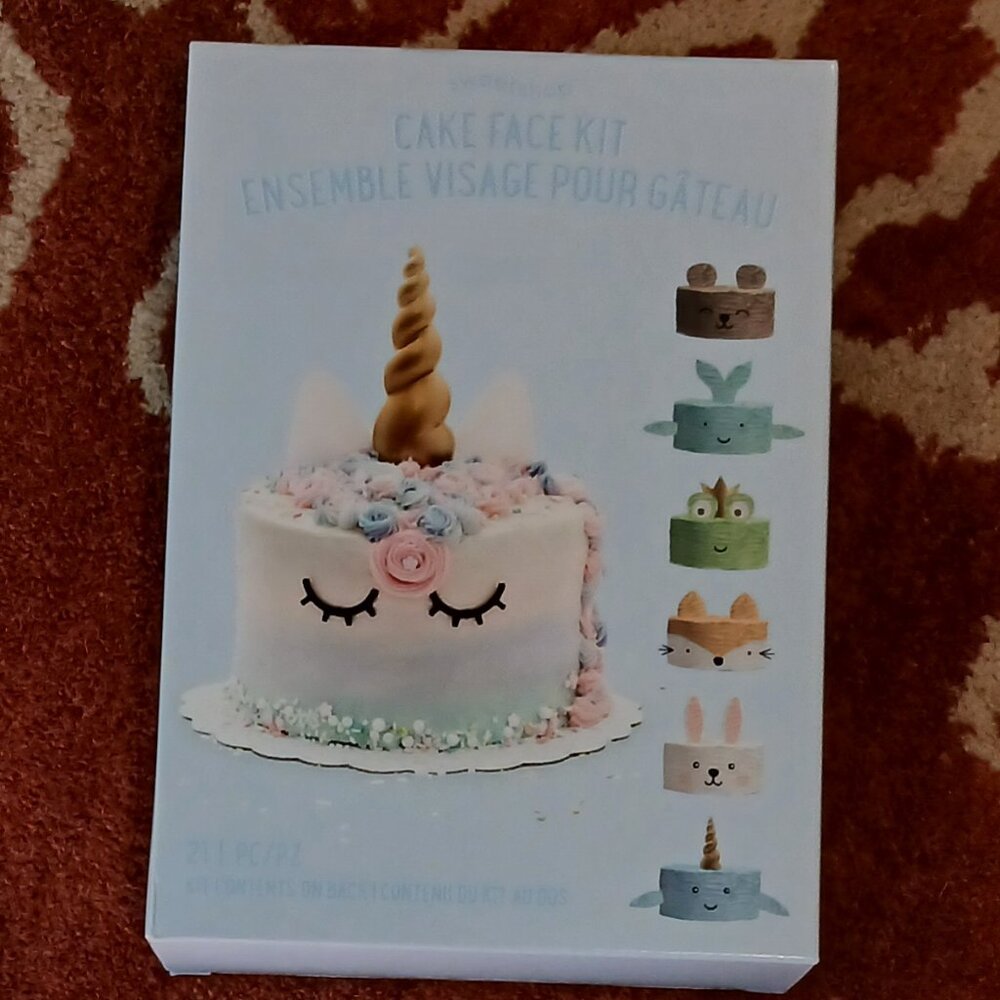 SWEETSHOP CAKE FACE KIT - 21PC CUTE REUSABLE CAKE DECORATING SET